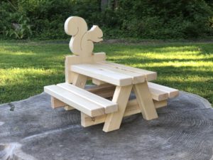 squirrel table on stump